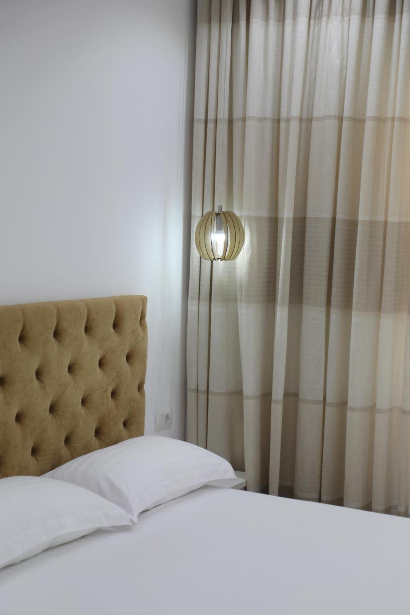 Elena Hotel Sarande Exterior photo