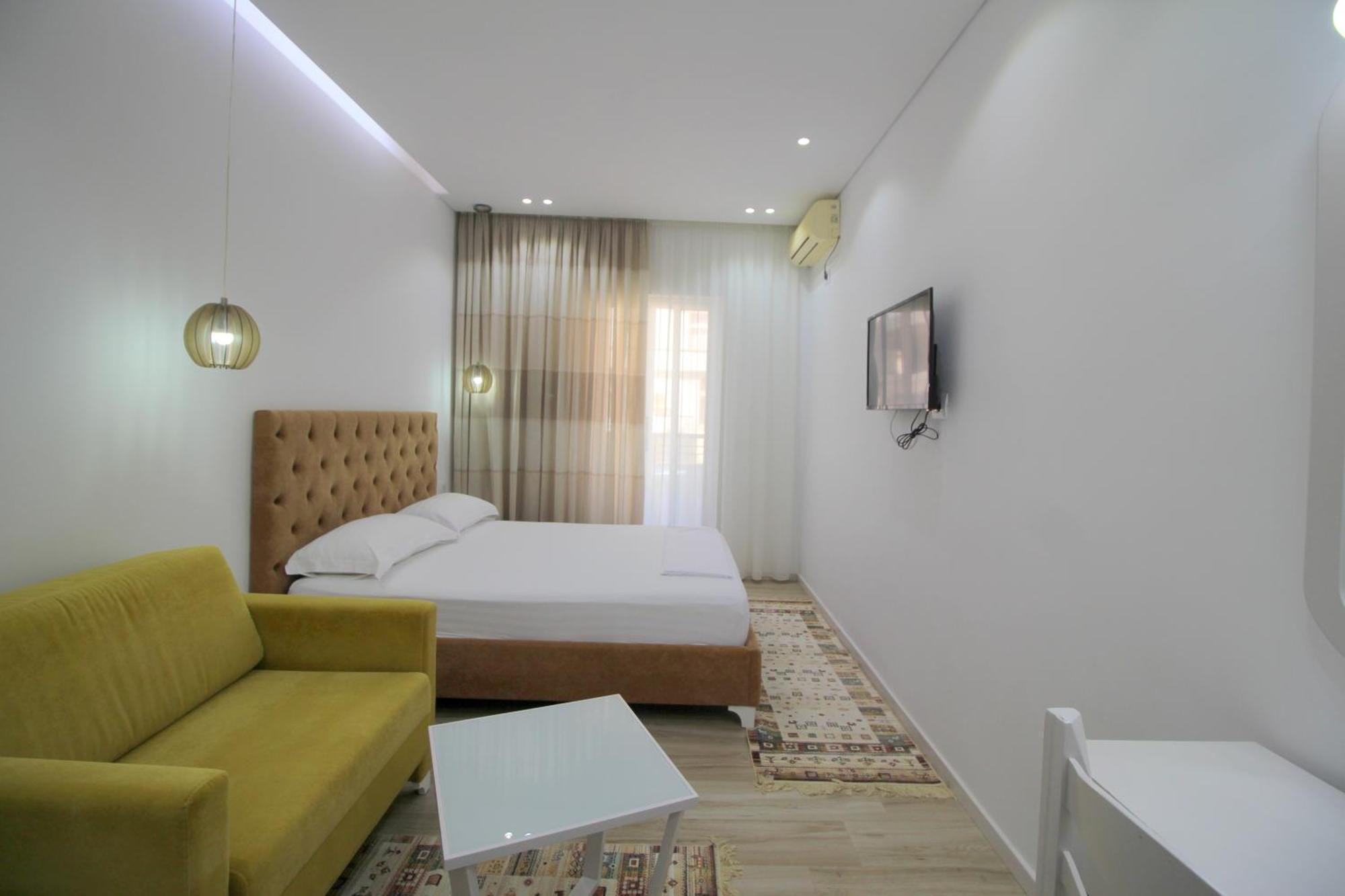 Elena Hotel Sarande Exterior photo