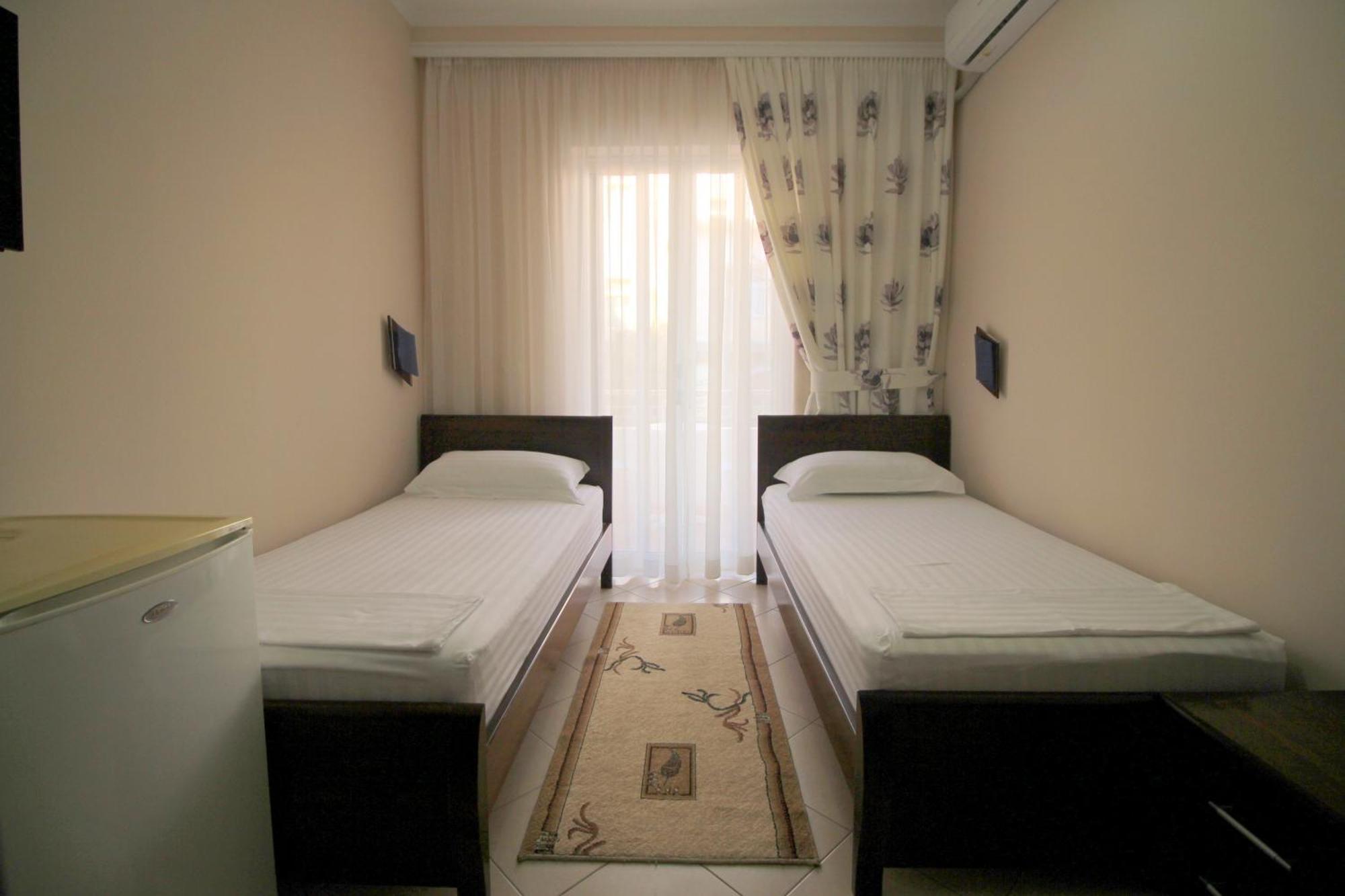 Elena Hotel Sarande Exterior photo