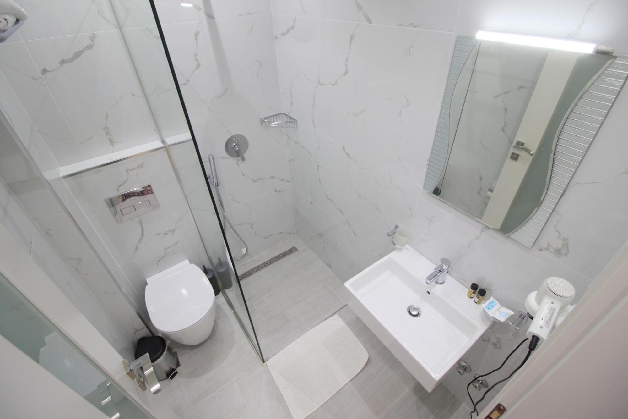 Elena Hotel Sarande Exterior photo