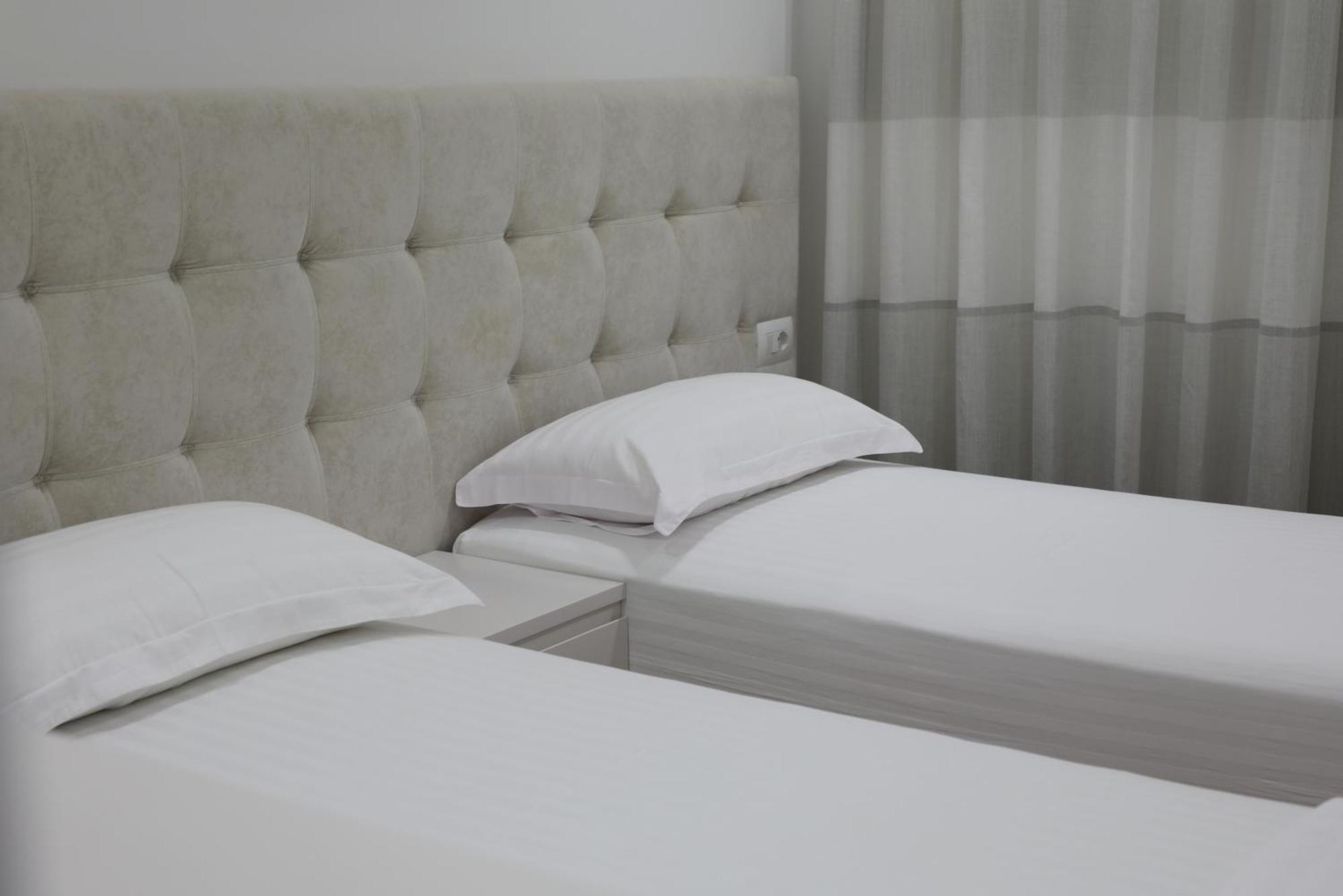 Elena Hotel Sarande Exterior photo