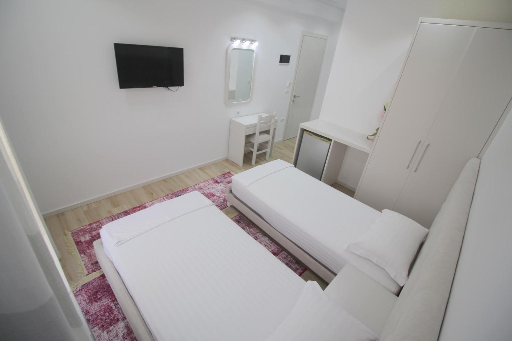 Elena Hotel Sarande Exterior photo