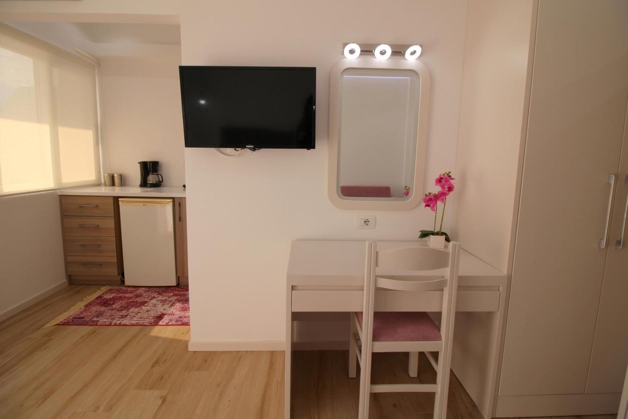 Elena Hotel Sarande Exterior photo